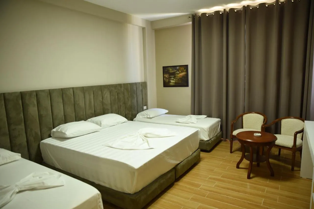 Hotel Fjortes Palace Vlorë
